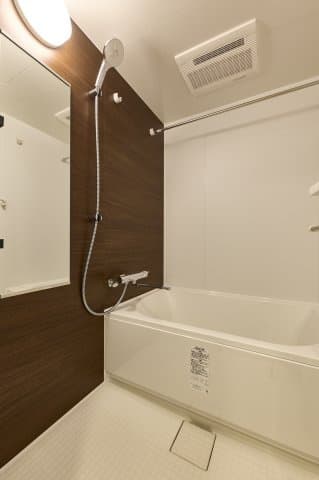 Room image 13