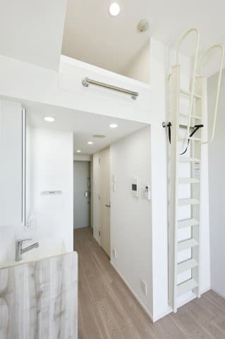 Room image 10