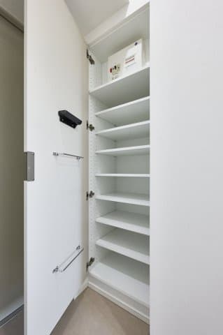 Room image 13