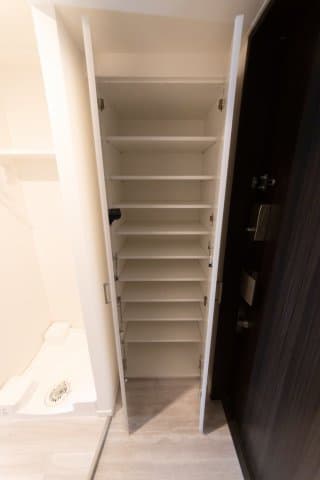 Room image 12