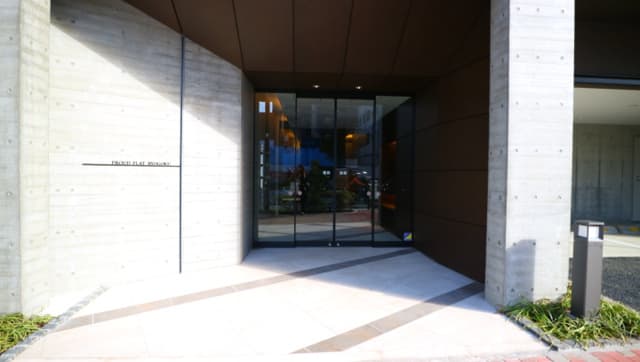 Room image 13