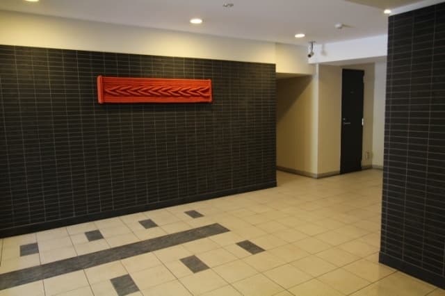 Room image 12