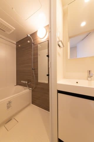Room image 11