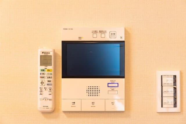 Room image 16