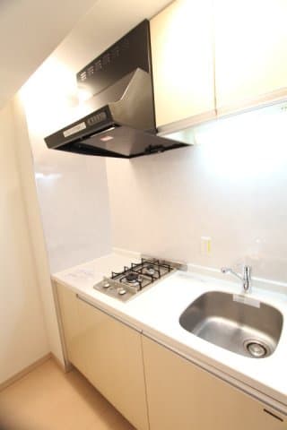 Room image 8