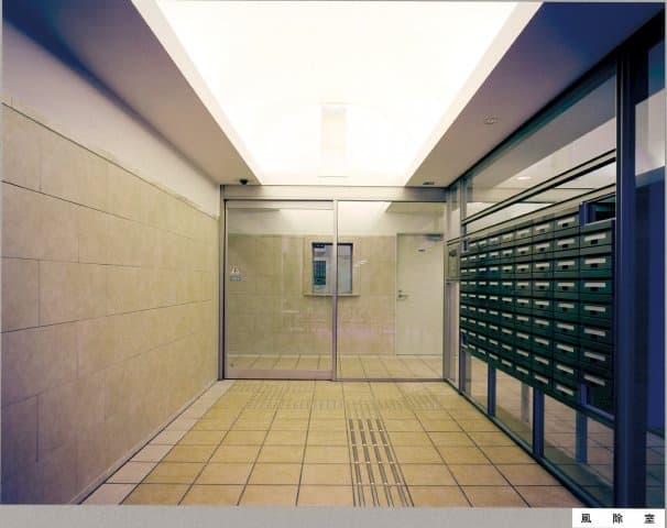 Room image 13