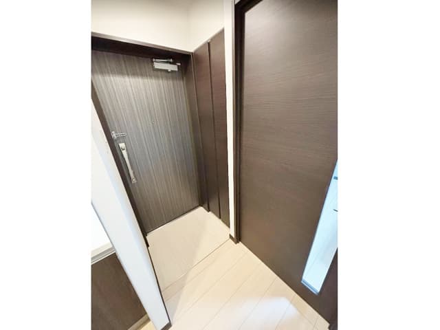 Room image 15