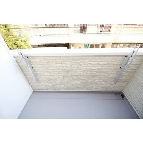 Room image 15
