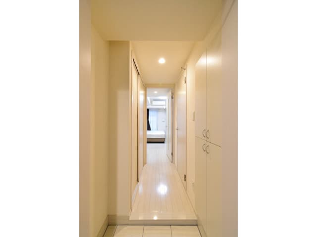 Room image 15