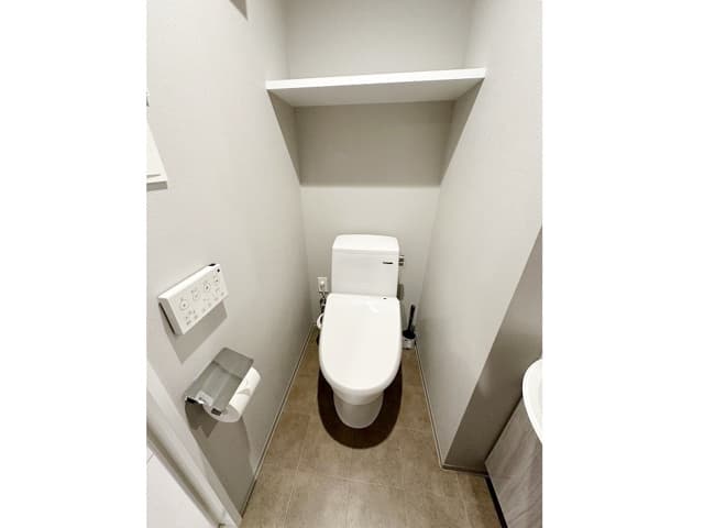 Room image 11