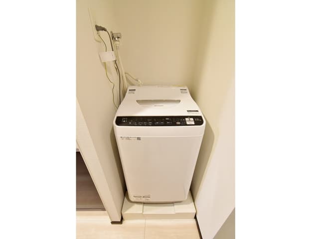 Room image 13