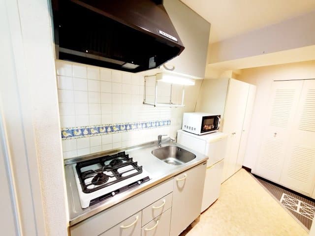 Room image 8