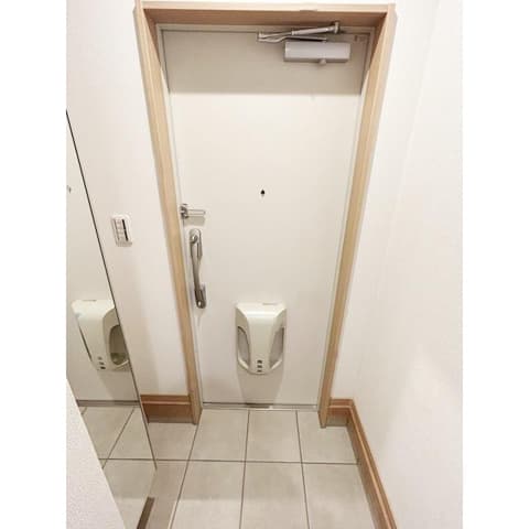 Room image 14