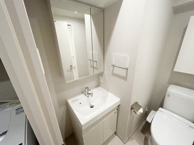 Room image 10