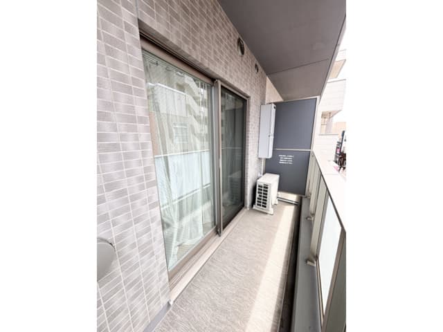 Room image 10