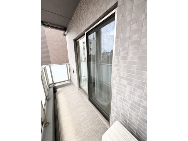 Room image 9