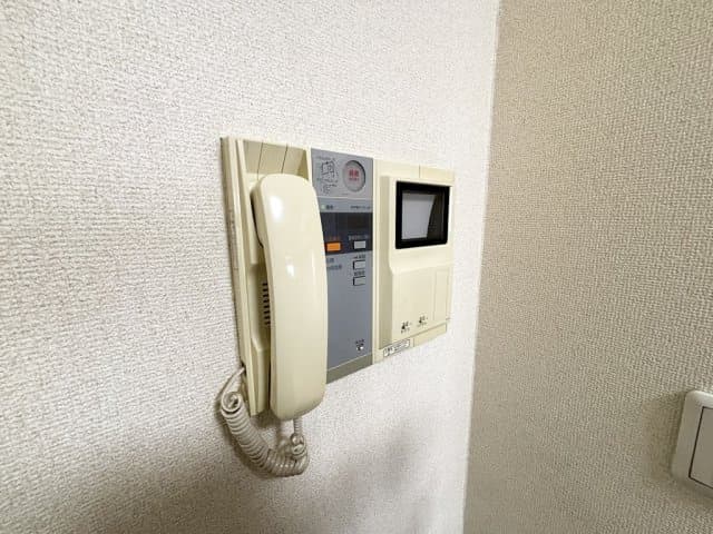 Room image 16