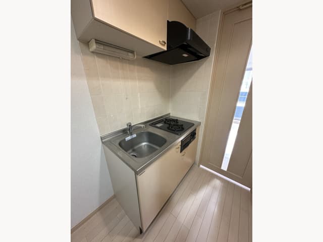 Room image 15