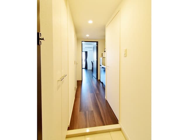 Room image 12
