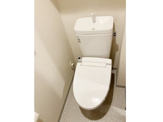 Room image 16