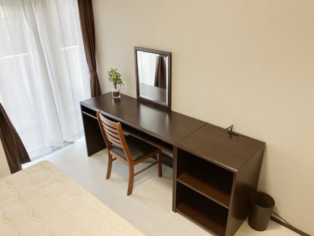 Room image 8