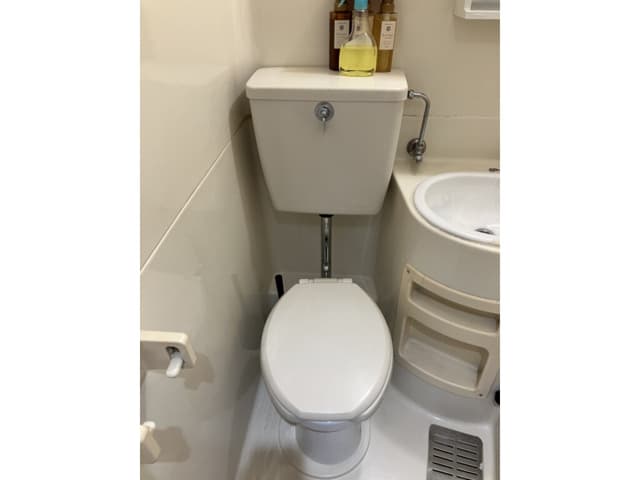 Room image 11