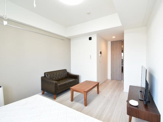 Room image 12