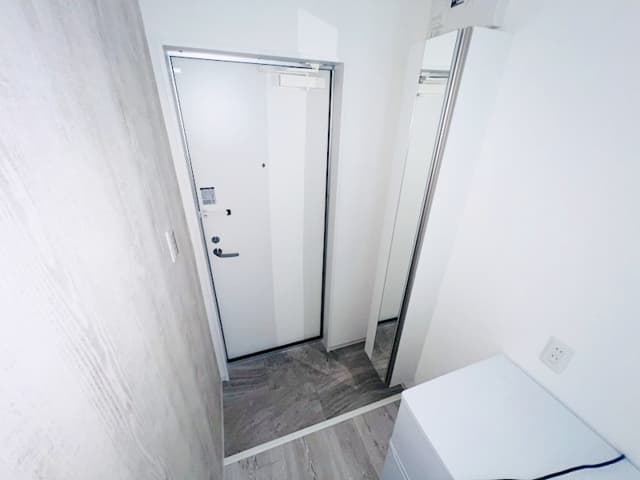 Room image 10
