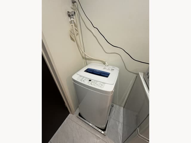 Room image 14