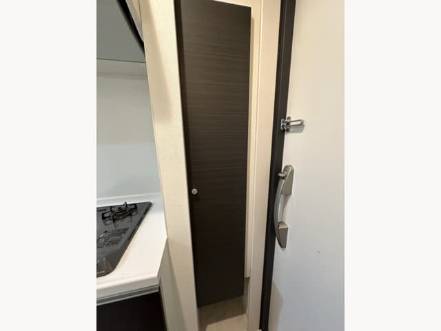 Room image 16