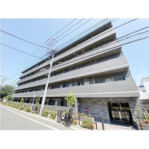 Main exterior of Willia GROWS Takashimadaira