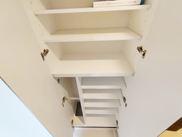 Room image 15