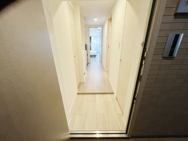 Room image 12