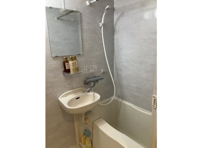 Room image 10