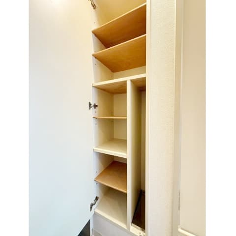 Room image 10