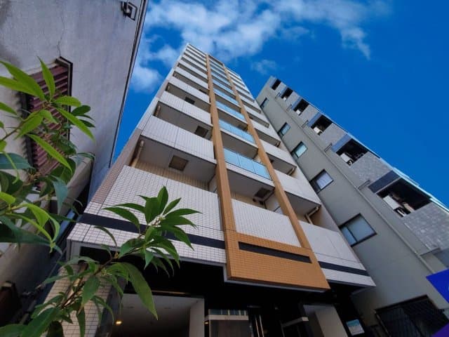 Main exterior of LEXE Iriya