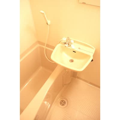 Room image 11