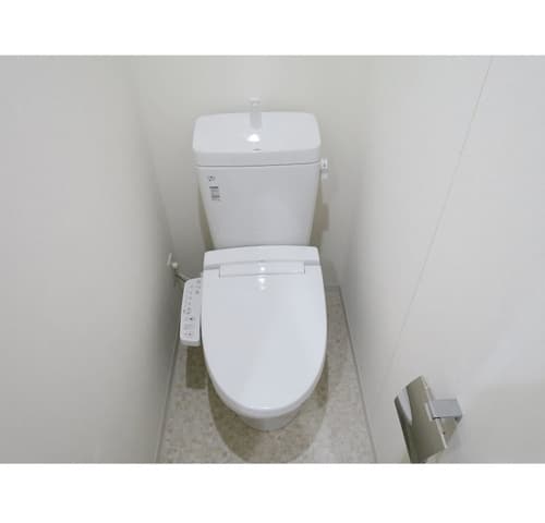 Room image 8