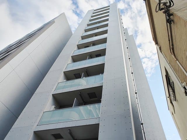 Main exterior of Crevista Nerima Sakuradai III