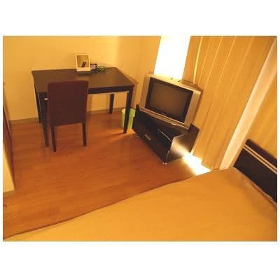 Room image 9