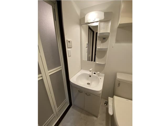 Room image 12