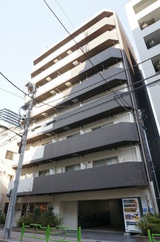 Main exterior of Romek Tsukishima