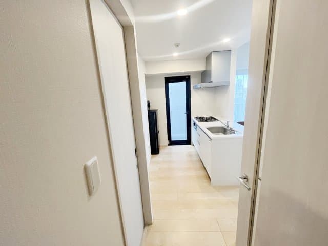 Room image 13