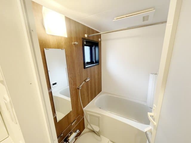 Room image 14
