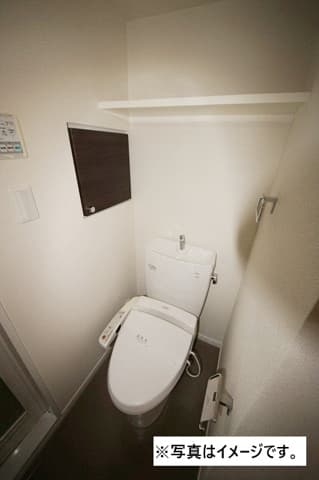 Room image 12