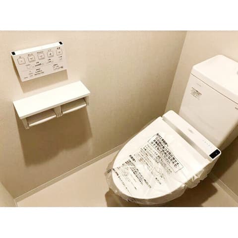 Room image 8