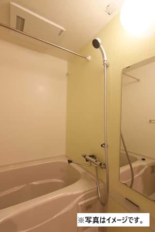 Room image 11