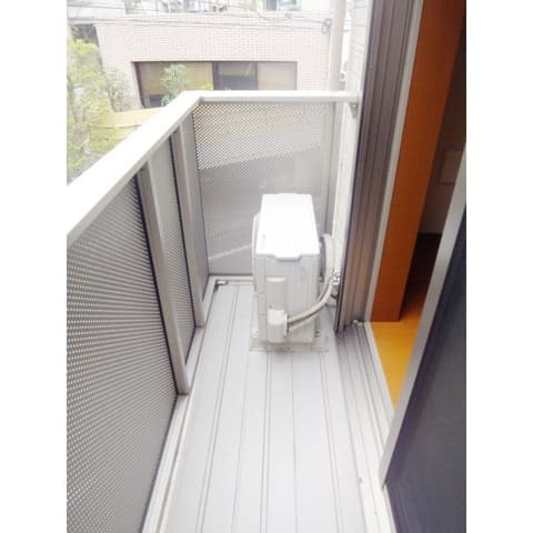 Room image 12