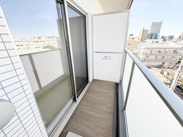 Room image 16