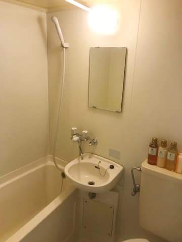 Room image 8